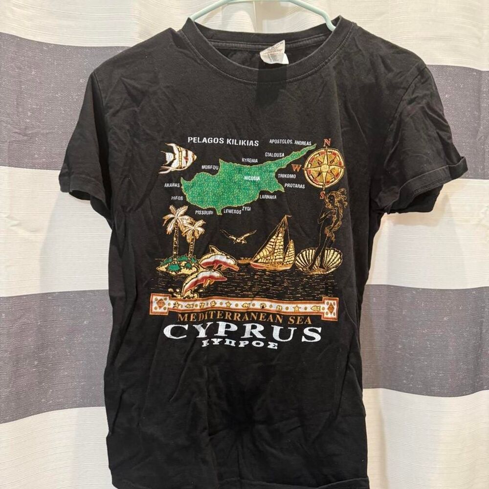 Travelsmith vintage travel cyprus Mediterranean greek unisex women Black T-shirt
